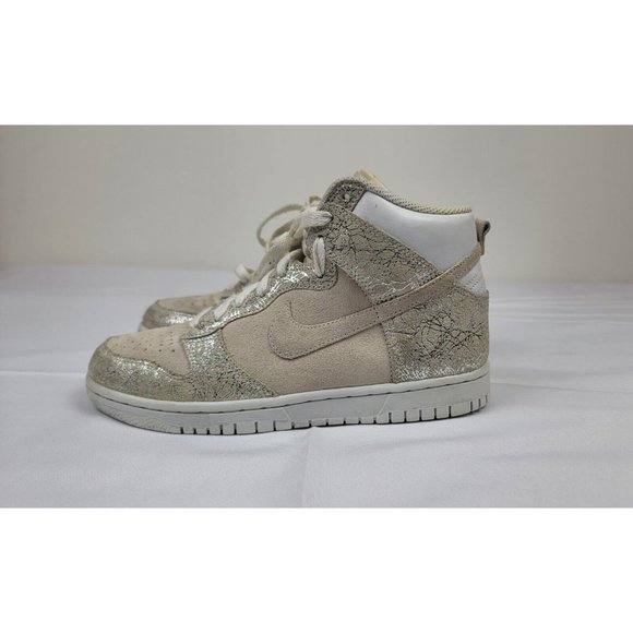 Nike SB‎ Dunk High Premium Silver Suede Women's Size 7 RARE - Picture 1 of 7